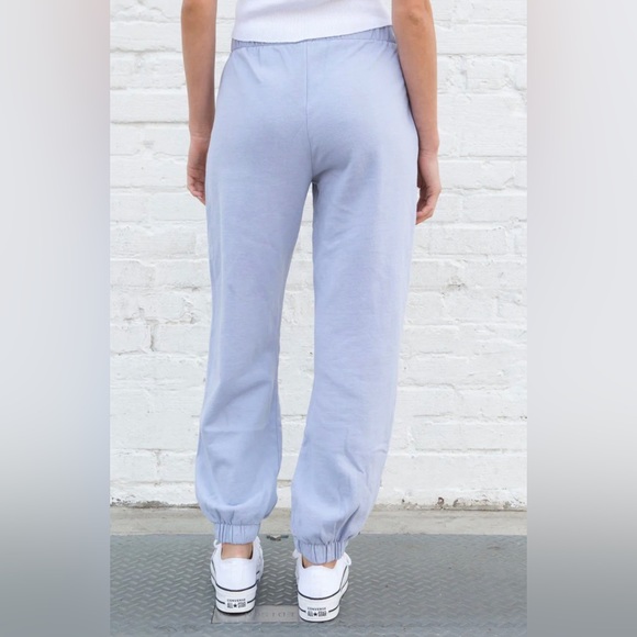 Brandy Melville Rosa Sweatpants - Picture 5 of 5